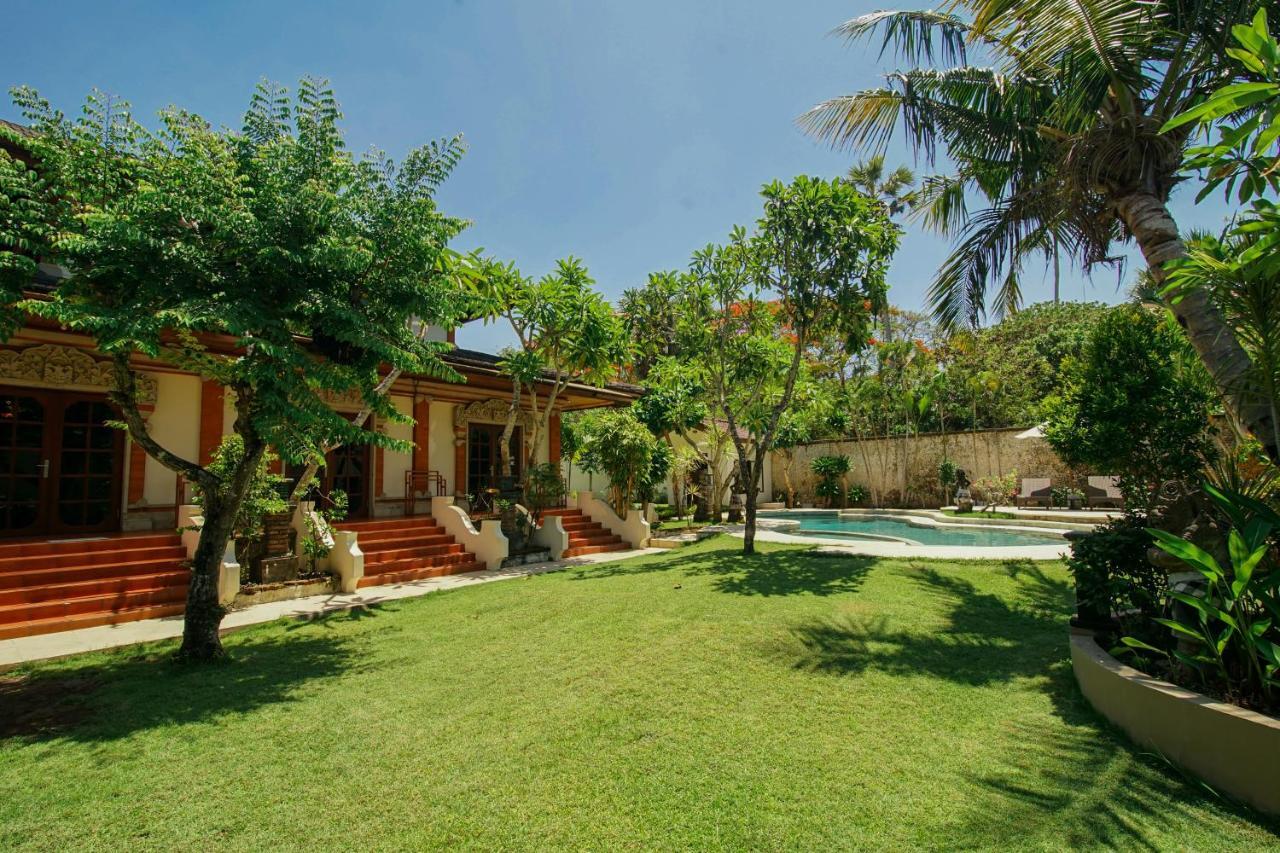 Baliana Villa Legian Luaran gambar